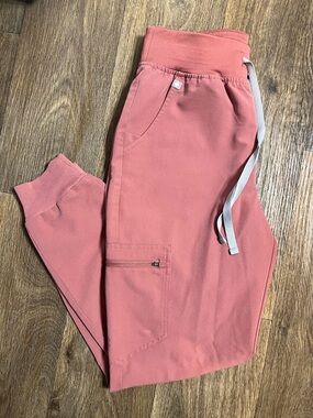 FIGS mauve scrub pants